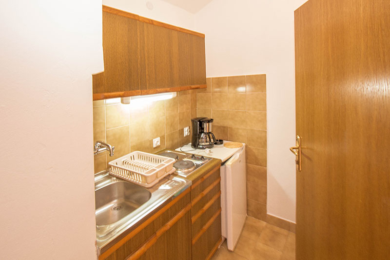 Vierzimmerwohnung zur Langzeitmiete in Biograd na Moru_Dauermiete in Kroatien_deutschsprachiger Vermieter_deutscher Vermieter_Langzeitmiete am Meer_separates Appartment_Meerblick_große Terrasse