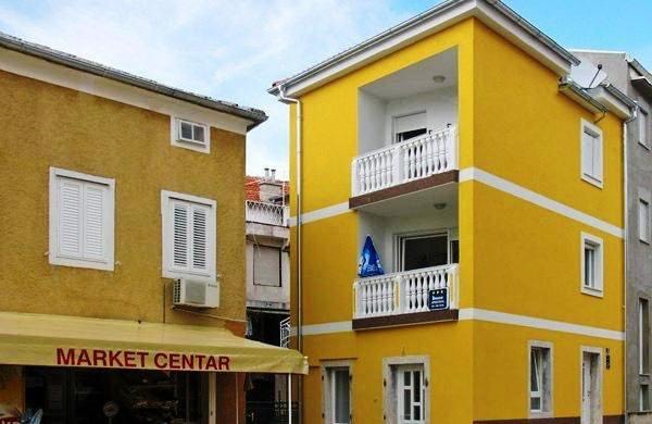 Haus zur langfristigen Anmietung – im Zentrum von Novi Vinodolski