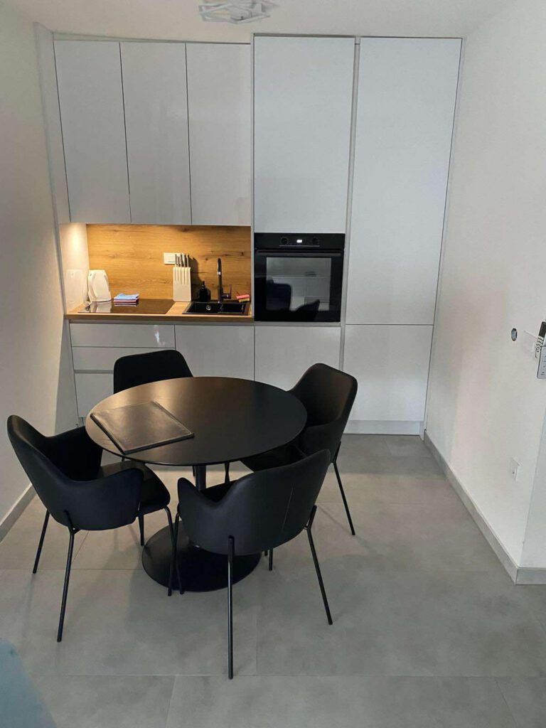 Modernes Neubau-Apartment in Top-Lage von Biograd na Moru – nur 150 m zum Strand