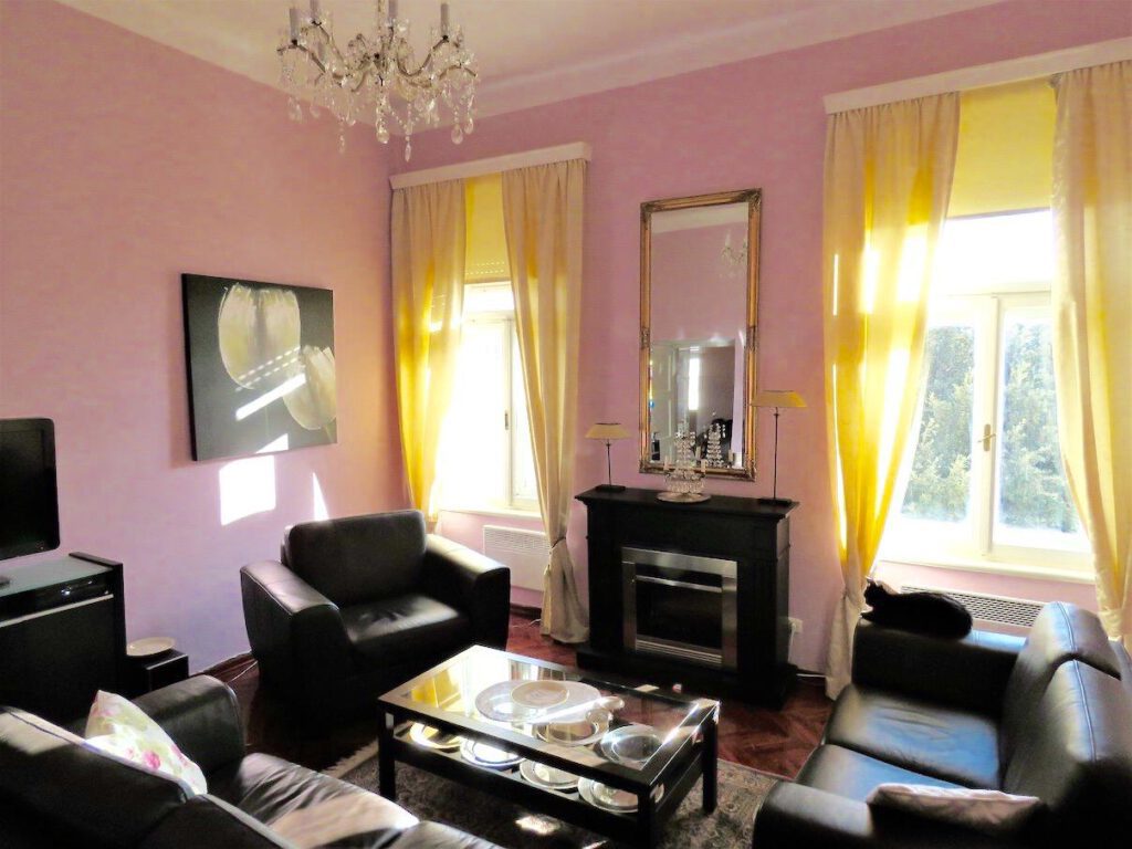 Apartment in Zadar: 64 m² mit Balkon & Blick auf Marina und neues Hyatt-Hotel