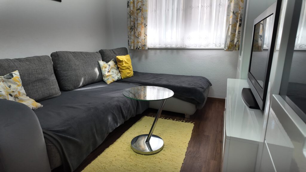 Komfortable 2-Zimmer-Wohnung auf Vir mit geschlossener Terrasse