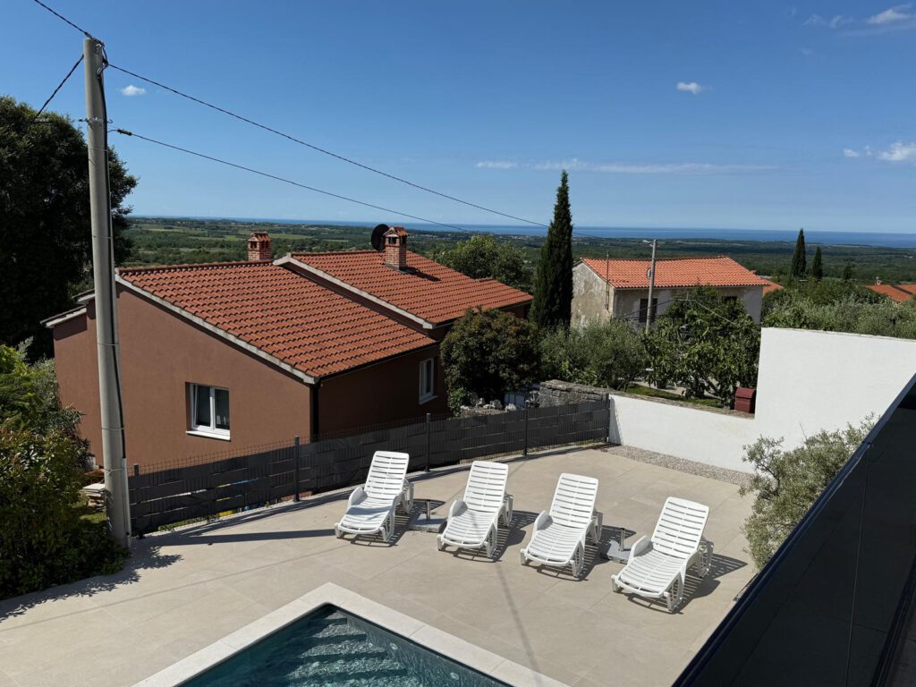 Überwintern in Istrien! Große Dreizimmerwohnung mit Pool und Stellplatz